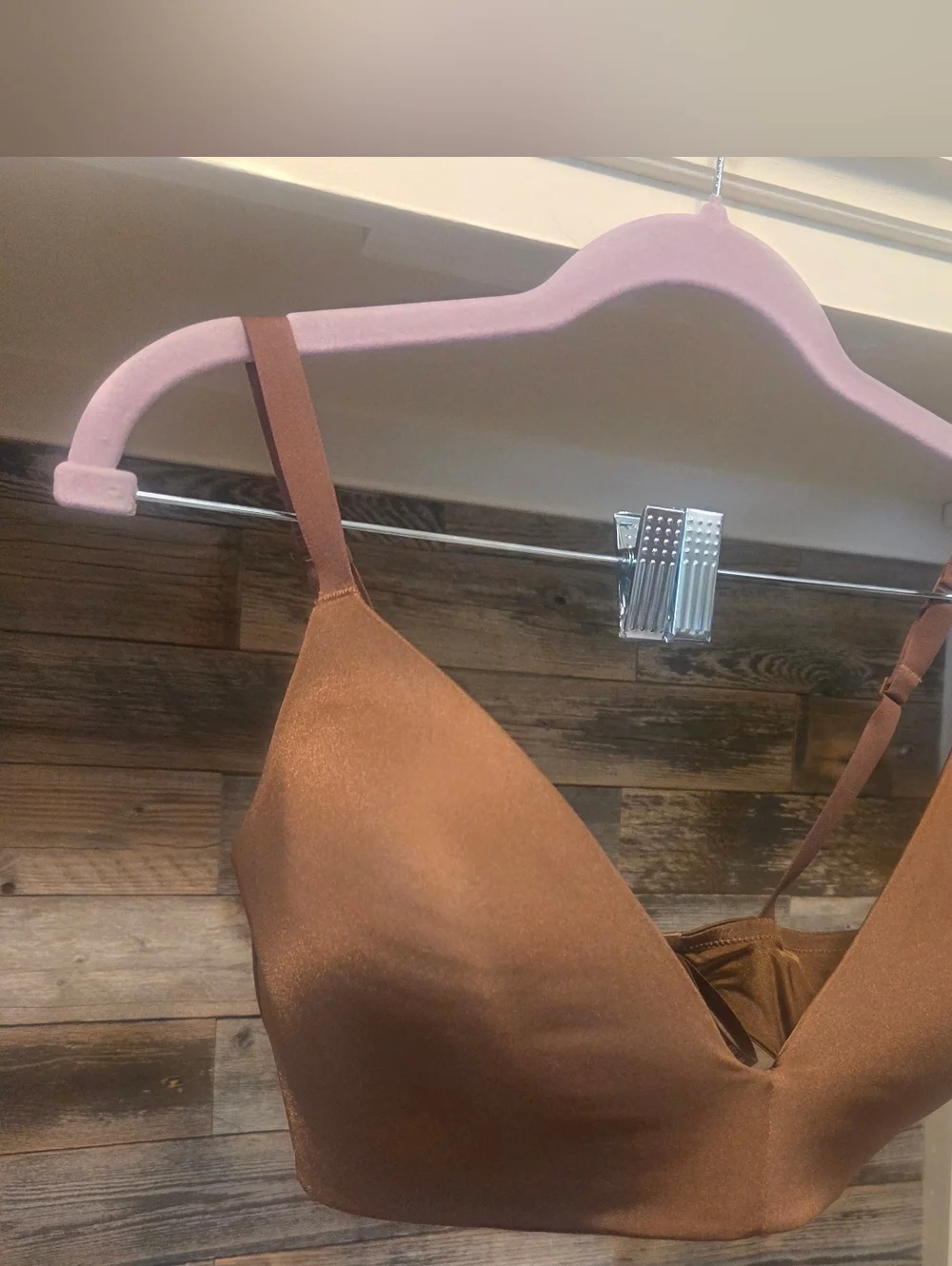 SKIMS Wireless Smooth T- Shirt Bra- JASPER!! GORG COLOR!! - Picture 9 of 10